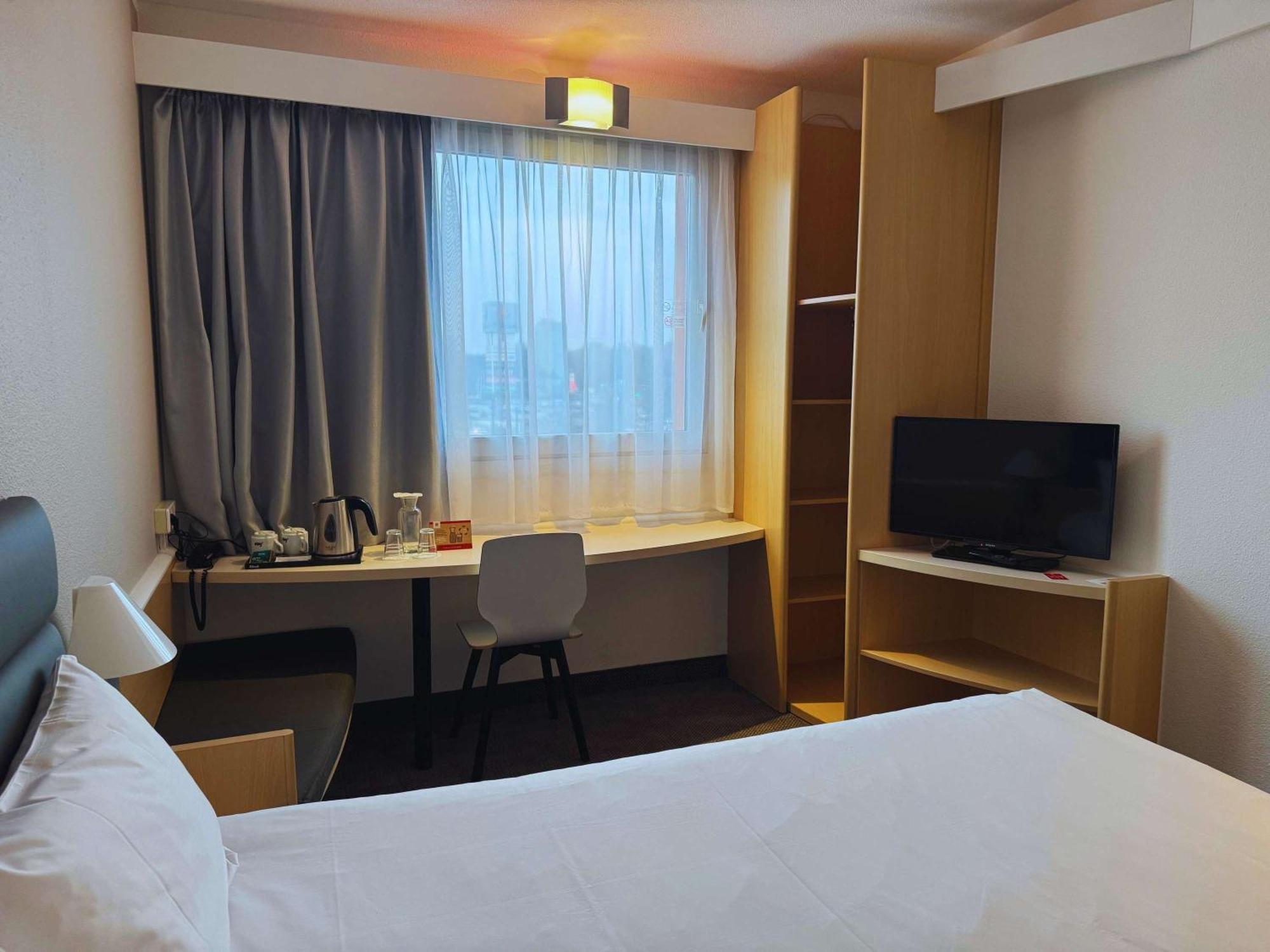 Hotel Ibis Katowice - Zabrze Exterior foto